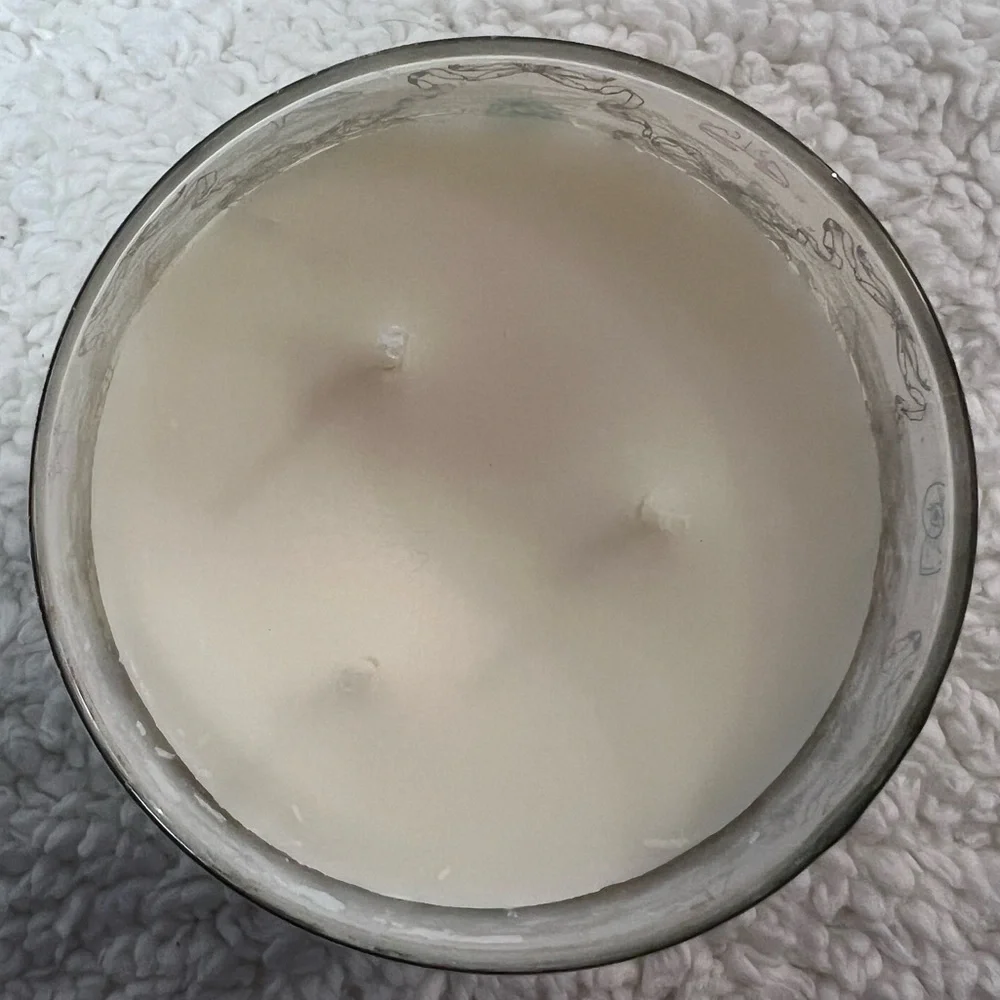 B&B Works Disney Princess "Life's A Fairytale" Limited 3-Wick Soy Scented Candle - Picture 8 of 12
